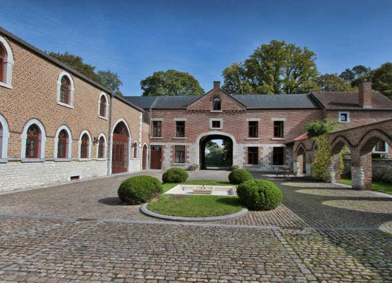 Hôtel-ferme du Château d'Ahin, Belgium